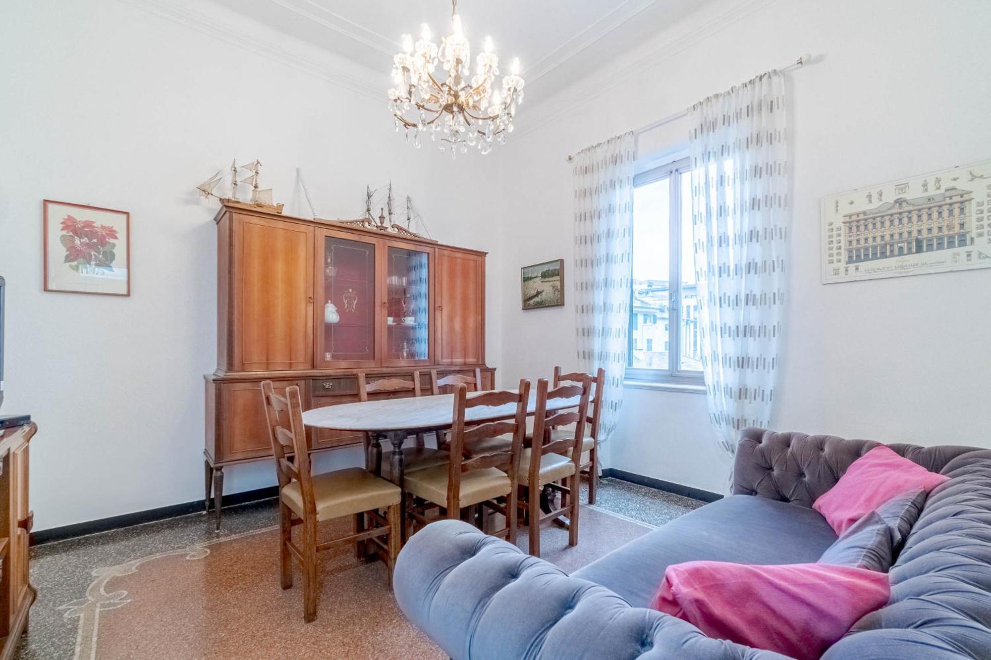 San Fruttuoso Vintage & Roomy Flat Génova