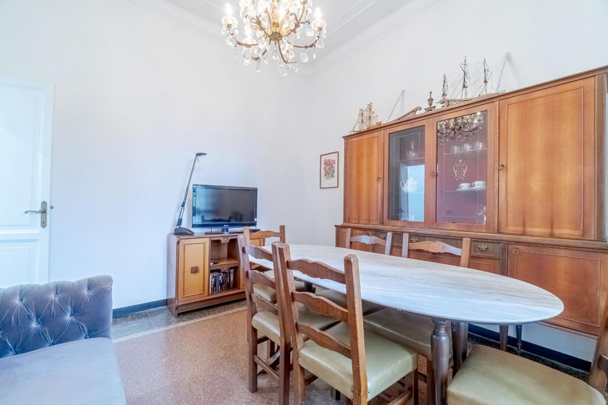 Appartamento San Fruttuoso Vintage & Roomy Flat