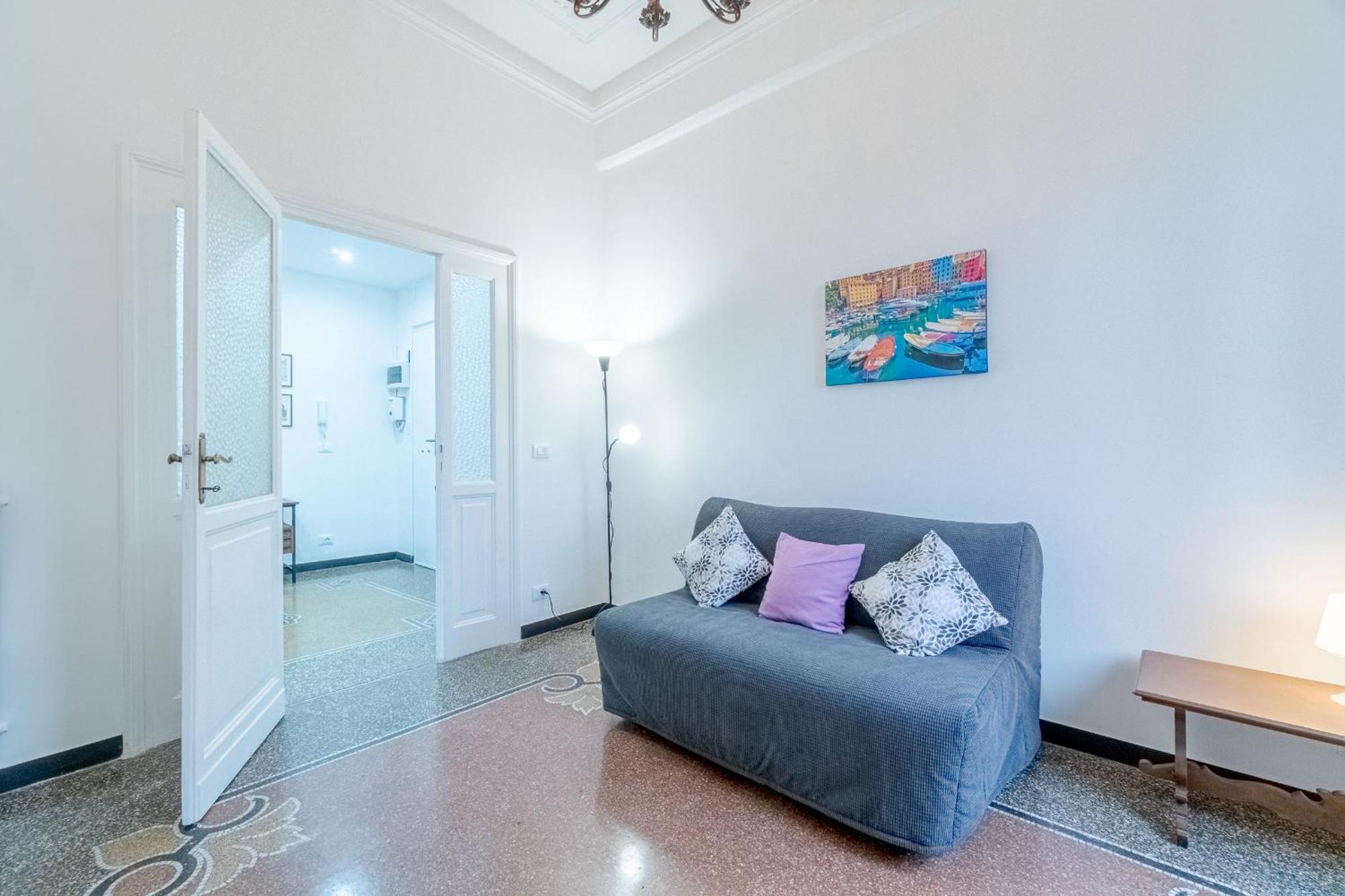 San Fruttuoso Vintage & Roomy Flat Appartamento