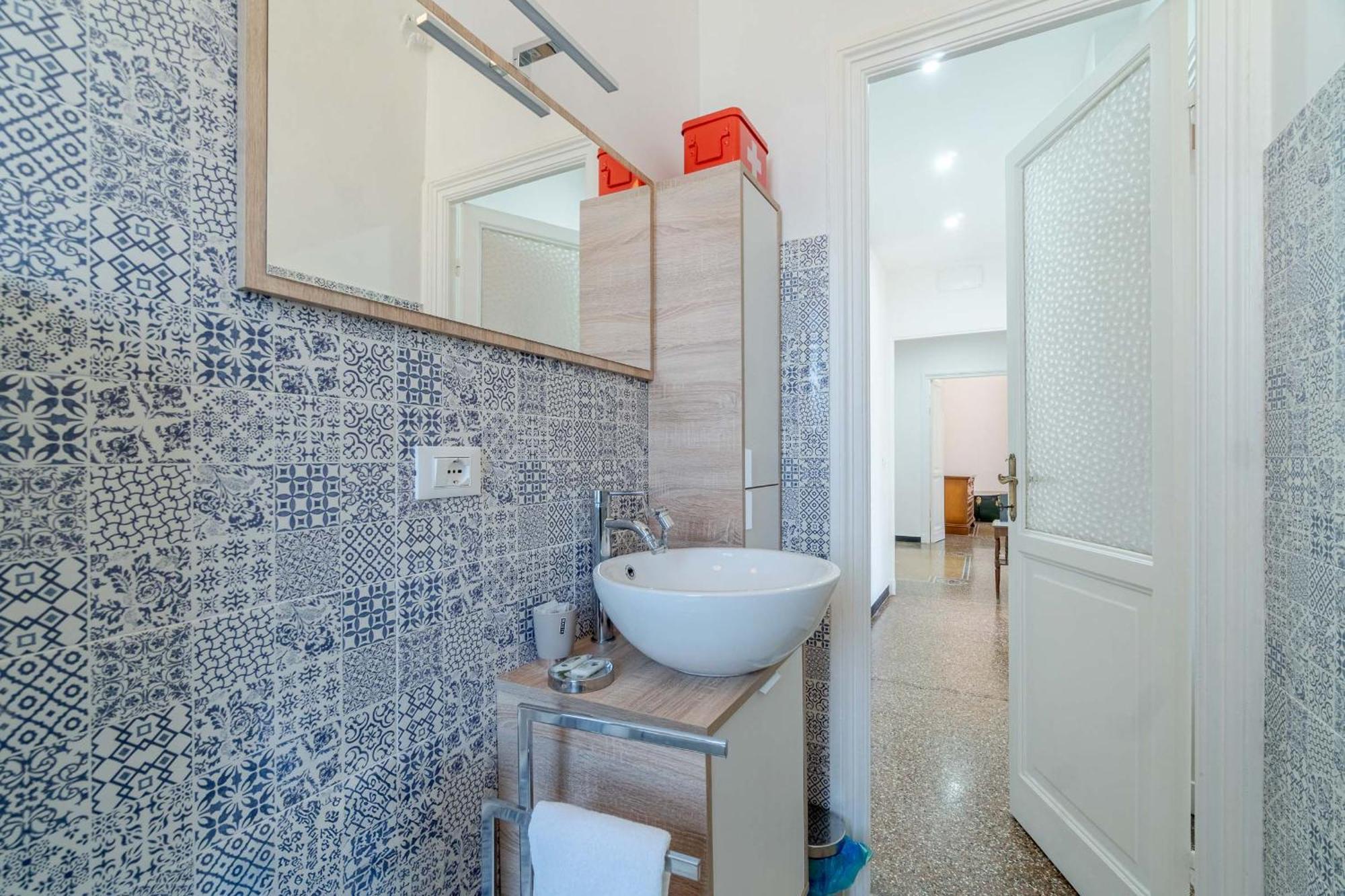 Apartamento San Fruttuoso Vintage & Roomy Flat